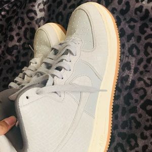 Grey air forces Nike